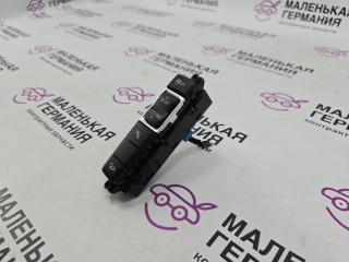 кнопки центрального подлокотника BMW X1 F48 2017, 2.0 л., B48 A20 B, бензин, АКПП, синий mediterranblau c10, полный привод, правый руль, 61319374834, 9374834