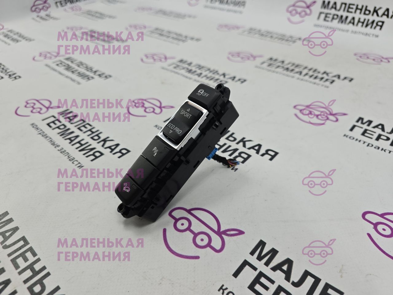 кнопки центрального подлокотника BMW X1 F48 2017, 2.0 л., B48 A20 B, бензин, АКПП, синий mediterranblau c10, полный привод, правый руль, 61319374834, 9374834 - фото №1