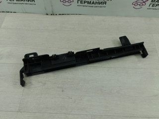 кронштейн радиатора Mercedes-Benz E-Класс W212 [рестайлинг] W212 2014, бензин, белый, седан, 0477902904