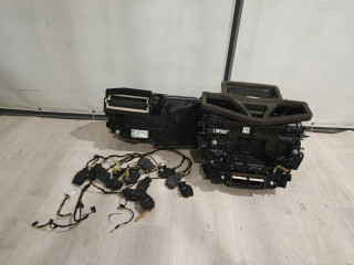 отопитель в сборе (печка) BMW 5 серия G30/G31 G31 2017, 2.0 л., B48 B20 B, бензин, АКПП, alpinweiss 3 (300), универсал, правый руль, 64119869653, 64116997685, 6997685, 64119361728, 9361728