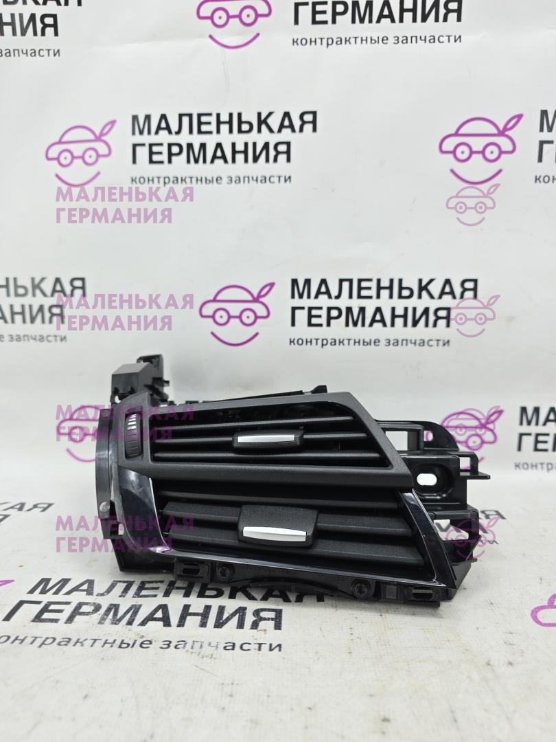 дефлектор обдува салона BMW X5 F15 2013, 3.0 л., N57 D30 A, дизель, АКПП, mineralweiss metallic (a96), внедорожник 5 дв., полный привод, правый руль, 9270516, 64229252649, 9252649, 9252927, 9270516, 9252516, 927915006, 9279150 - фото №1