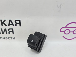 кнопка открытия багажника BMW X6 F16 2014, 3.0 л., N55 B30 A, бензин, АКПП, красный, правый руль, 61319318704, 9318704