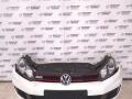 передняя часть (ноускат) Volkswagen Golf GTI 6 поколение 2011, 2.0 л., CCZB, бензин, робот, b4/b9a белый, хетчбэк 5 дв., передний привод, правый руль, 5K2941754D, 5K0121251J, 1K0121207BC, ZSB1K0121205AC, 5K6821021B, 5K6821022B, 5K0807217CD, 5K0853651AK, 5K2941753D, 5K0805588E, 5K6821215D, 5K6821218, 5K2941754D, 5K2941751D, 5K0121251J, 5K6821105 - фото №5