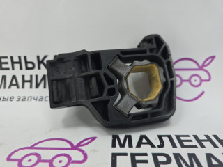 кронштейн радиатора BMW 5 серия F10/F11 [рестайлинг] F10 2013, 2.0 л., N20 B20 A, бензин, серебро, седан, 17117575248