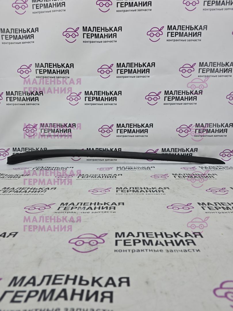 молдинг лобового стекла BMW X1 F48 2017, 2.0 л., B48 A20 B, бензин, АКПП, alpinweiss 3 (300), полный привод, правый руль, 51317350610, 7350610 - фото №1