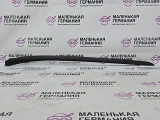 молдинг лобового стекла BMW X1 F48 2017, 2.0 л., B48 A20 B, бензин, АКПП, alpinweiss 3 (300), полный привод, правый руль, 51317350610, 7350610