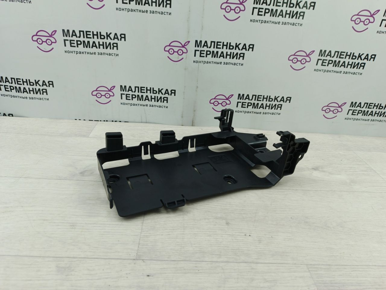 кронштейн (крепление) BMW X3 G01 (2017 - 2026), 2.0 л., B46 B20 B, бензин, АКПП, белый alpinweiss 3 (300), 61139397072, 9397072 - фото №1