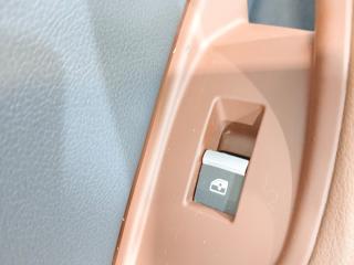 кнопка стеклоподъемника двери задней левой Audi A4 B9 2017, 2.0 л., CVKB, бензин, АКПП, 2y/s9r белый металлик, седан, передний привод, правый руль