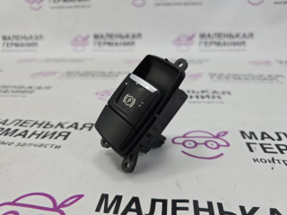 кнопка ручного тормоза (ручника) BMW X1 F48 2016, 2.0 л., B47 C20 A, дизель, АКПП, alpinweiss 3 (300), передний привод, правый руль, 61316822523, 6822523