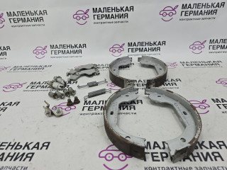 колодки стояночного тормоза BMW X6 E71/E72 E71 2009, 3.0 л., N54 B30 A, бензин, серебро, правый руль, 34212413128, 2413128, 6776642