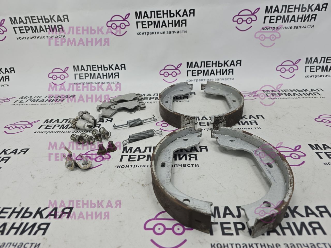 колодки стояночного тормоза BMW X6 E71/E72 E71 2009, 3.0 л., N54 B30 A, бензин, серебро, правый руль, 34212413128, 2413128, 6776642 - фото №1