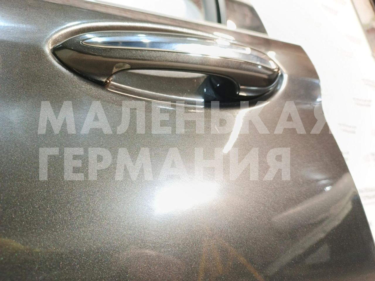 ручка наружная BMW 5 серия G30/G31 G30 2017, 2.0 л., B48 B20 A, бензин, АКПП, b65 jatoba brown metallic, седан, задний привод, правый руль, 51218492210, 8492210 - фото №1