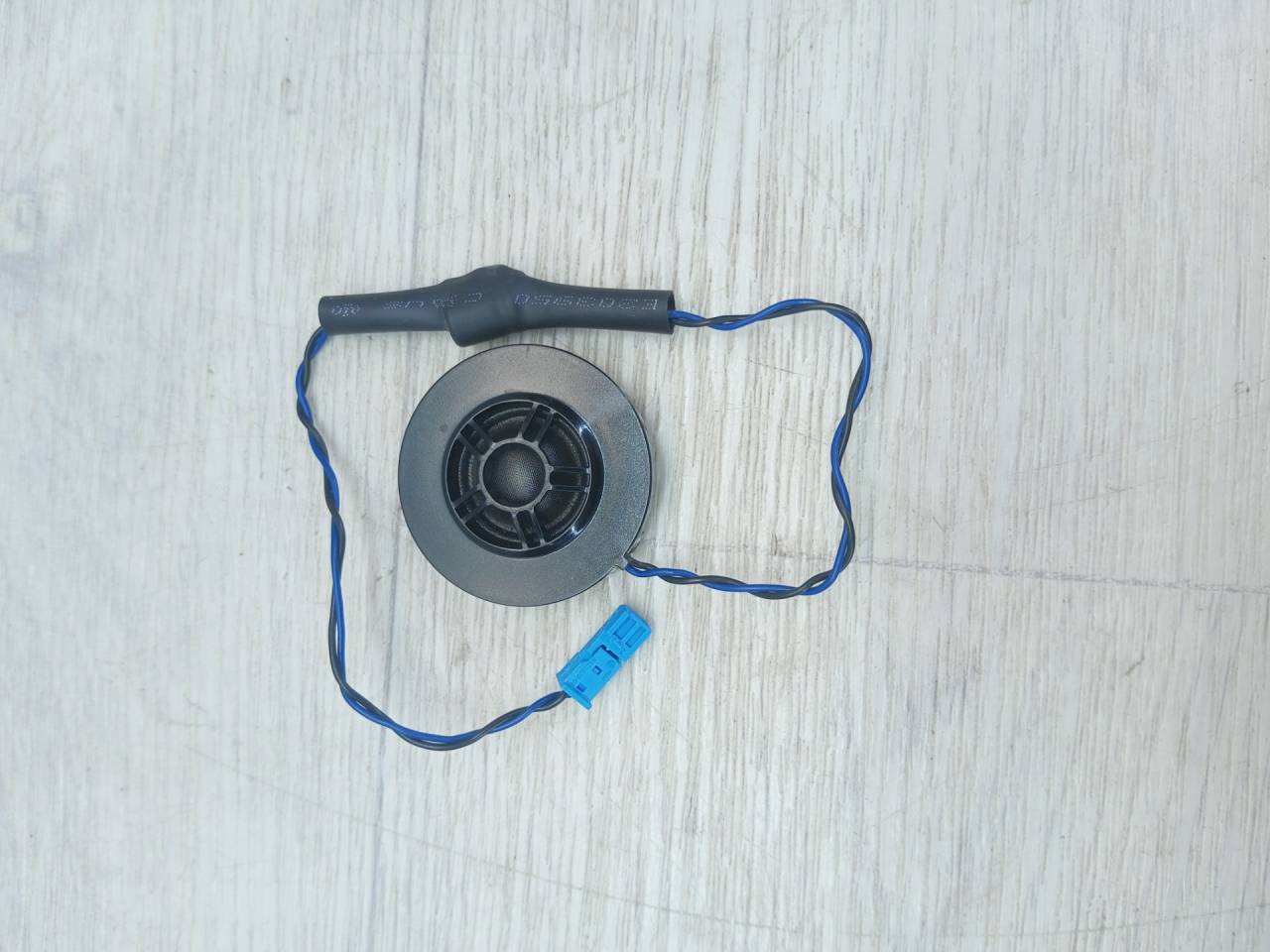 динамик высокочастотный (пищалка) BMW 3 серия G20 2020, 2.0 л., B46 B20 B, бензин, АКПП, белый alpinweiss 3 (300), седан, задний привод, 65136809630, 6925630 - фото №1