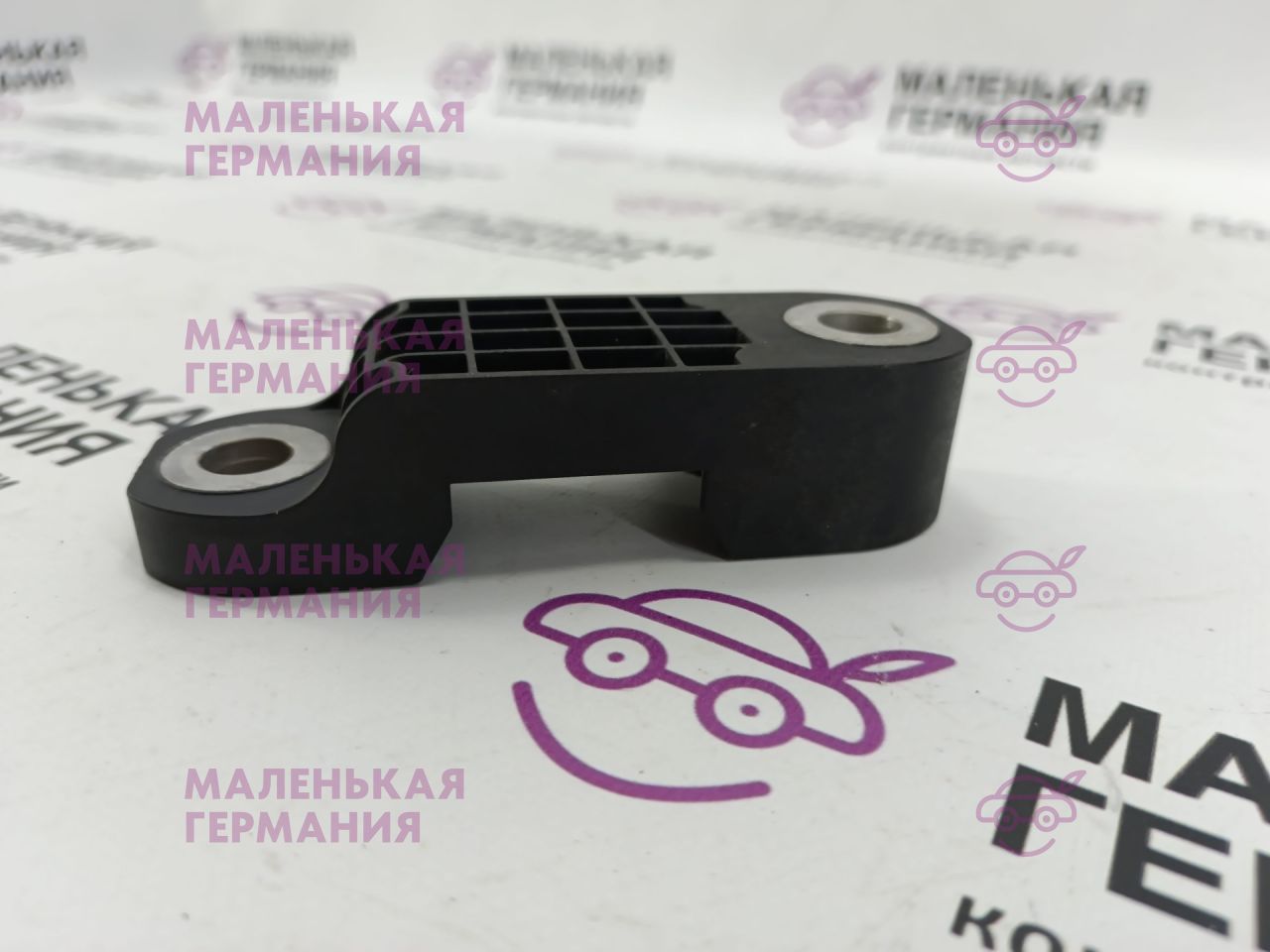 крепление стабилизатора / втулки стабилизатора BMW 5 серия G30/G31 G30 2019, 4.4 л., N63 B44 C, бензин, АКПП, carbonschwarz metallic (416), седан, полный привод, 31356861471, 6861471 - фото №1