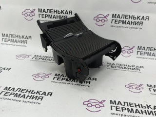 вещевой ящик центральной консоли BMW X1 F48 2017, 2.0 л., B48 A20 B, бензин, АКПП, синий mediterranblau c10, полный привод, правый руль, 51169292557, 9292557