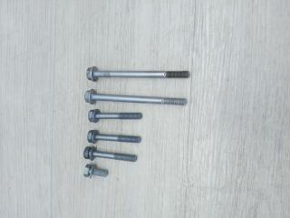 болт BMW 3 серия F30/F31/F34 F30 2012, 3.0 л., N55 B30 A, бензин, АКПП, black sapphire metallic (475), седан, задний привод, 07119905392, 07119905391