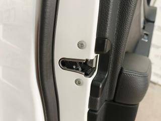 замок двери передней левой Mercedes-Benz C-Класс W204 [рестайлинг] W204.048 2012, 1.8 л., M 271.860, бензин, АКПП, 149 белый, седан, задний привод, правый руль, A2047202935