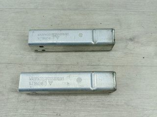 кронштейн переднего бампера Mercedes-Benz C-Класс W205/S205/C205 2014, 2.0 л., M 274.920, бензин, АКПП, белый, седан, задний привод, правый руль, A2056203701