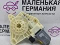 моторчик стеклоподъемника задний левый Volkswagen Passat B8 2015, 1.8 л., CJSA, бензин, робот, 2t/c9x чёрный перламутр, седан, правый руль, 5Q4959802D - фото №2