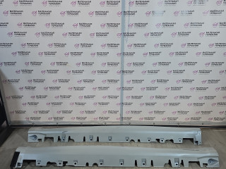 пороги (комплект) BMW X5 F15 2013, 3.0 л., N57 D30 A, дизель, АКПП, mineralweiss metallic (a96), внедорожник 5 дв., полный привод, правый руль, 51178054033, 51178054034