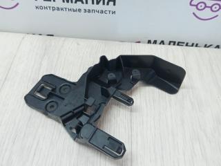 кронштейн замка кабины Mercedes-Benz C-Класс W205/S205/C205 2014, 2.0 л., M 274.920, бензин, АКПП, белый, седан, задний привод, правый руль, A2057230314