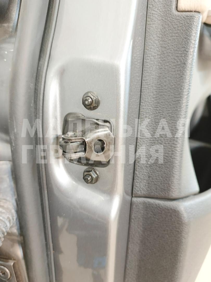 ограничитель открывания двери BMW X3 F25 2013, 2.0 л., N20 B20 A, бензин, АКПП, а52/7 spacegrau, хетчбэк 5 дв., полный привод, правый руль, 51227205613, 7205613 - фото №1