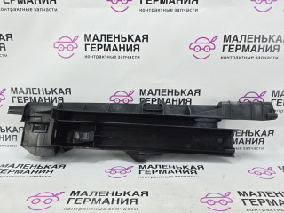 кронштейн радиатора BMW X5 E70 [рестайлинг] 2011, 3.0 л., N55 B30 A, бензин, АКПП, белый, правый руль, 17118572189, 7799762, 17117799762, 7799762, 8572189