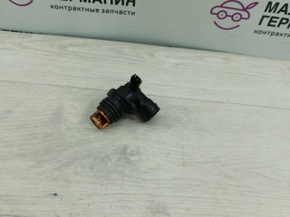 Штуцер воздуховода BMW 5 серия F07/F10/F11 (2009 - 2013), 2.5 л., N52 B25 AF, бензин, АКПП, 11617530271, 11617561408, 11618638014, 7530271, 8638014, 7561408