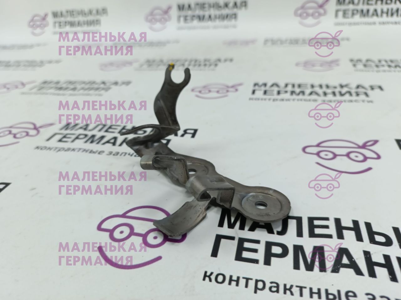 кронштейн (крепление) BMW 5 серия G30/G31 G31 2017, 2.0 л., B48 B20 B, бензин, АКПП, alpinweiss 3 (300), универсал, правый руль, 34306861835, 6861835 - фото №1