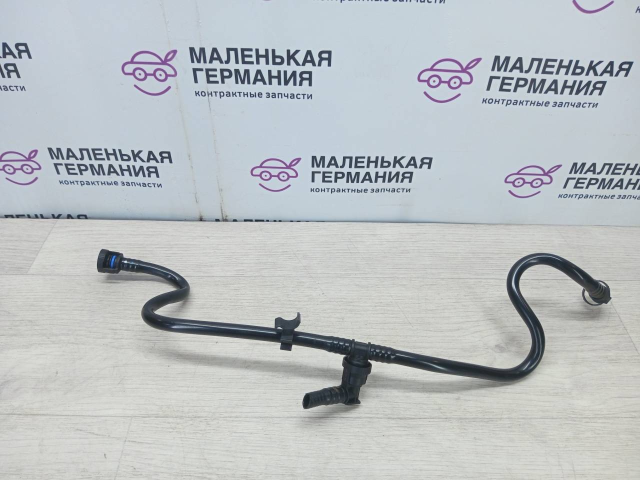 трубка вентиляции бака BMW 6 серия F06/F12/F13 2013, 4.4 л., N63 B44 B, бензин, black sapphire metallic (475), 13907636138, 7636138, 13902366788 - фото №1