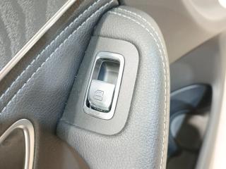 кнопка стеклоподъемника двери передней левой Mercedes-Benz C-Класс W205/S205/C205 W205.042 2014, 2.0 л., M 274.920, бензин, АКПП, 755 серый, седан, задний привод, правый руль, A2229052203