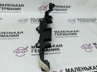 кронштейн (крепление) BMW 5 серия G30/G31 G30 2019, 4.4 л., N63 B44 C, бензин, АКПП, carbonschwarz metallic (416), седан, полный привод, 61139334790, 9334790, 61139334788, 9334788