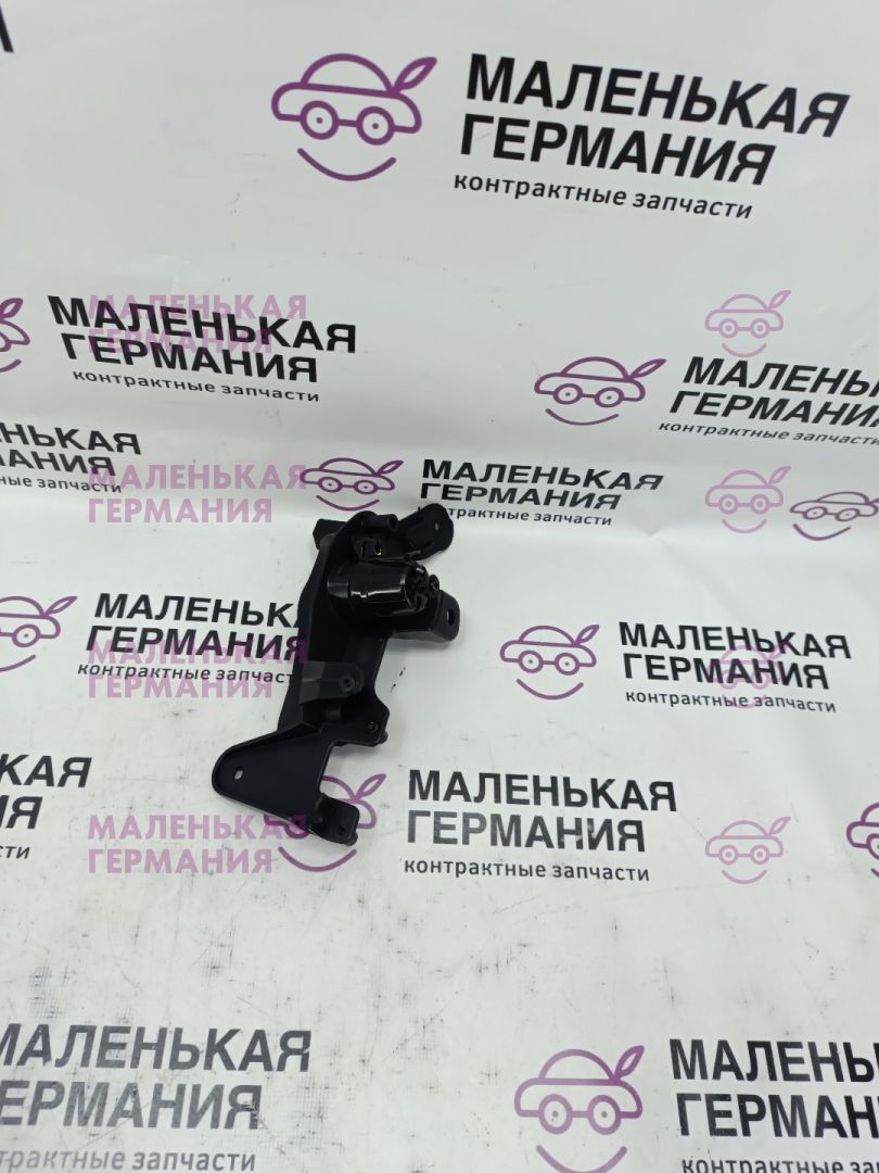 механизм открытия капота (кронштейн в салоне) BMW X5 F15 2014, 3.0 л., N57 D30 A, дизель, АКПП, mineralweiss metallic (a96), полный привод, правый руль, 51437284599, 7284599 - фото №1