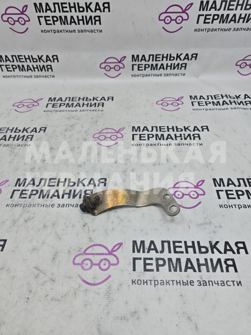 крепление катализатора BMW 6 серия F06/F12/F13 2012, 4.4 л., N63 B44 B, бензин, АКПП, alpinweiss 3 (300), хетчбэк 5 дв., задний привод, правый руль - фото №1