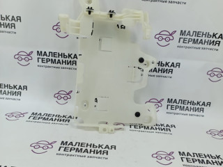 кронштейн блока управления BMW 5 серия G30/G31 G30 2019, 4.4 л., N63 B44 C, бензин, АКПП, carbonschwarz metallic (416), седан, полный привод, 61359331163, 9331163