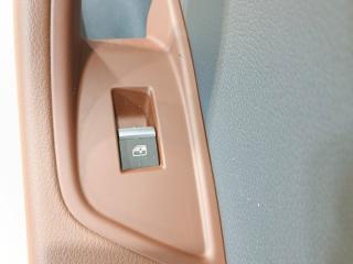 кнопка стеклоподъемника двери задней правой Audi A4 B9 2017, 2.0 л., CVKB, бензин, АКПП, 2y/s9r белый металлик, седан, передний привод, правый руль