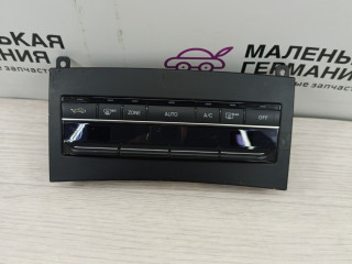 блок управления печки / климат-контроля Mercedes-Benz E-Класс W212 [рестайлинг] W212 (2013 - 2016), 2.0 л., M 274.920, бензин, синий, седан, задний привод, правый руль, A2128304700