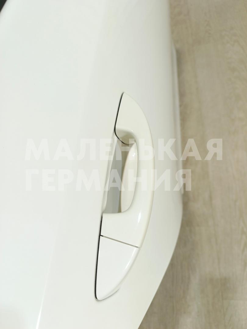 ручка наружная задняя правая Volkswagen Golf GTI 6 поколение 2011, 2.0 л., CCZB, бензин, робот, b4/b9a белый, хетчбэк 5 дв., передний привод, правый руль, 1K8837205F - фото №1