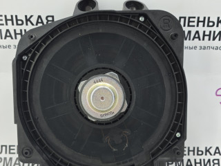 Динамик (сабвуфер) прав. BMW X1 F48 2017, 2.0 л., B48 A20 B, бензин, АКПП, синий mediterranblau c10, полный привод, правый руль, 65139275996, 9275996