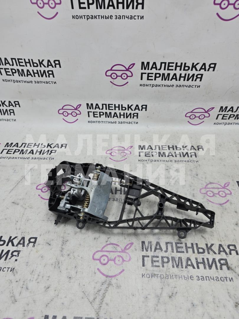 скелет ручки двери передней левой BMW X1 F48 2017, 2.0 л., B48 A20 B, бензин, АКПП, синий mediterranblau c10, полный привод, правый руль, 51217401211, 7401211 - фото №1