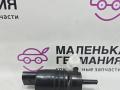 насос (моторчик) омывателя стекла BMW X1 F48 2017, 2.0 л., B48 A20 B, бензин, АКПП, синий mediterranblau c10, полный привод, правый руль, 67127388349, 7388349 - фото №2