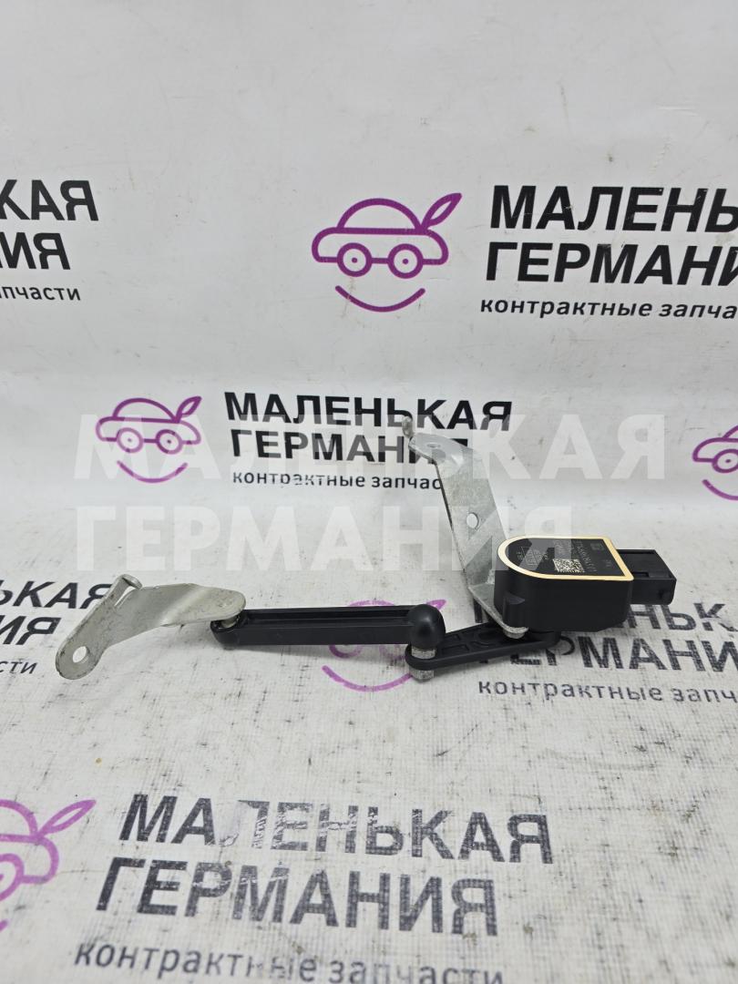 датчик дорожного просвета BMW 1 серия F20/F21 F20 2013, 3.0 л., N55 B30 A, бензин, АКПП, 300, u300 — alpinweiss iii, хетчбэк 5 дв., задний привод, правый руль, 37146860843, 37146783046, 37146797818, 6860843, 6783046, 6797818 - фото №1