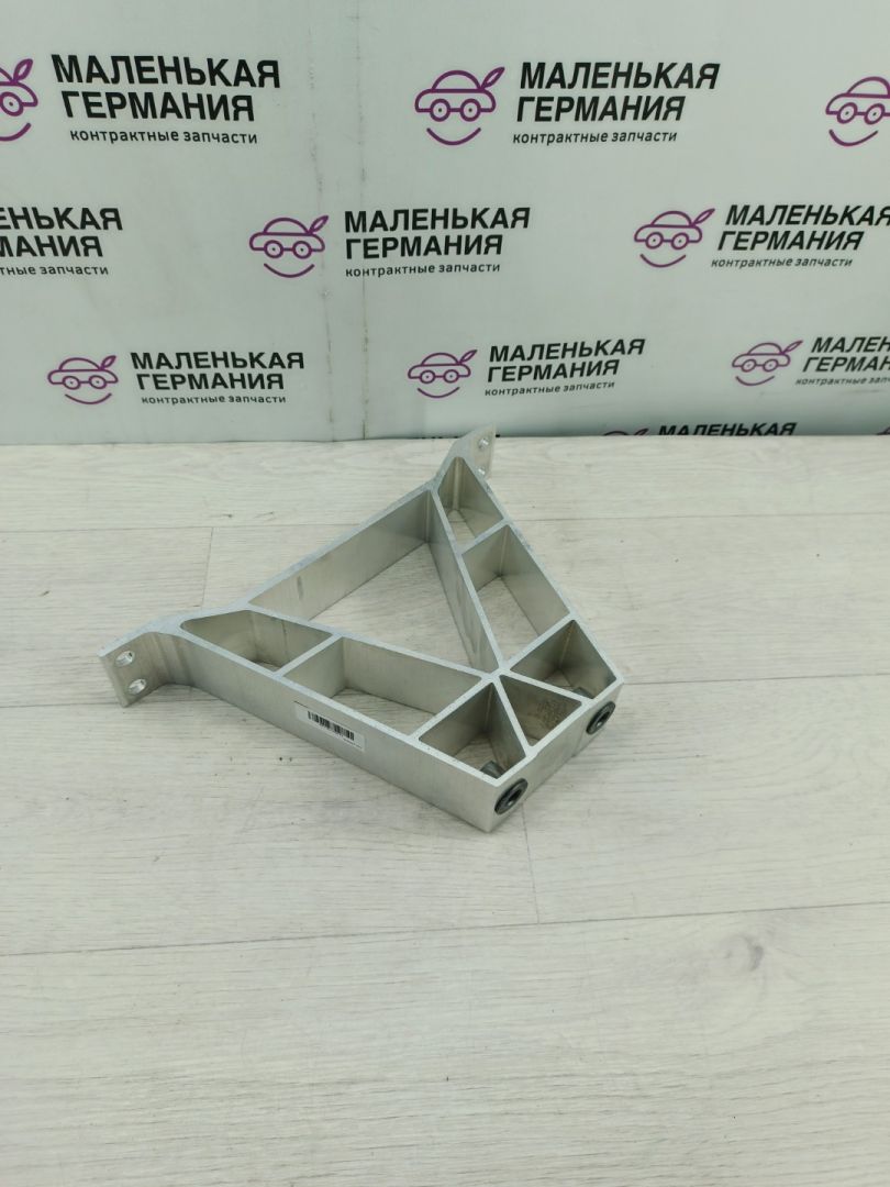 кронштейн (крепление) BMW X3 G01 (2017 - 2026), 2.0 л., B46 B20 B, бензин, АКПП, белый alpinweiss 3 (300), 51617391460, 7391460, 4Z739146011 - фото №1