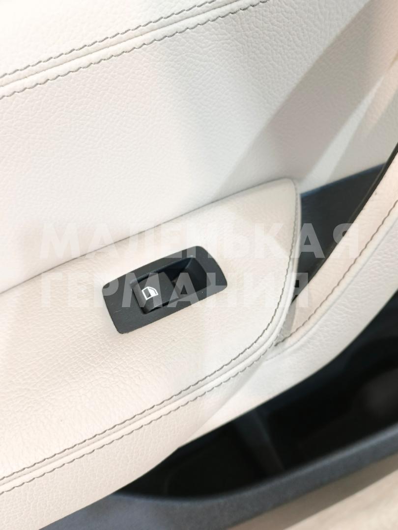 кнопка стеклоподъемника двери задней левой BMW X3 F25 2013, 2.0 л., N20 B20 A, бензин, АКПП, а52/7 spacegrau, хетчбэк 5 дв., полный привод, правый руль, 9361936, 61319361936 - фото №1