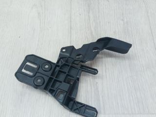 кронштейн замка кабины Mercedes-Benz C-Класс W205/S205/C205 2014, 2.0 л., M 274.920, бензин, АКПП, белый, седан, задний привод, правый руль, A2057230414