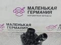 корпус термостата BMW 5 серия G30/G31 G30 2017, 2.0 л., B47 D20 A, дизель, АКПП, black sapphire metallic (475), седан, задний привод, правый руль, 8577895, 11518577895 - фото №2