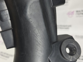 патрубок воздушного фильтра BMW X5 E70 [рестайлинг] 2011, 3.0 л., N55 B30 A, бензин, АКПП, белый, правый руль, 13717583714, 7583714