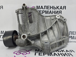 кронштейн компрессора кондиционера BMW X5 E70 [рестайлинг] 2011, 3.0 л., N55 B30 A, бензин, АКПП, белый, правый руль, 64557585167, 7585167