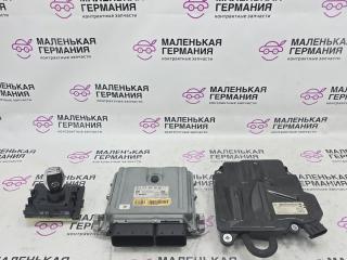 комплект для запуска (заводки) авто Mercedes-Benz C-Класс W205/S205/C205 2014, 2.0 л., M 274.920, бензин, АКПП, белый, седан, задний привод, правый руль, A0002704452, A2059008010, A2749000800, A2749010600