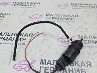 насос (моторчик) омывателя стекла BMW X3 F25 2013, 2.0 л., N20 B20 A, бензин, АКПП, а52/7 spacegrau, хетчбэк 5 дв., полный привод, правый руль, 67128362154, 8362154, 8364516
